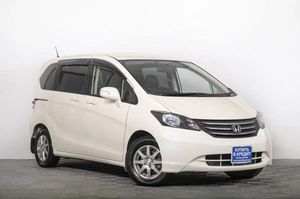 Минивэн Honda Freed 2012 года, 1099000 рублей, Томск