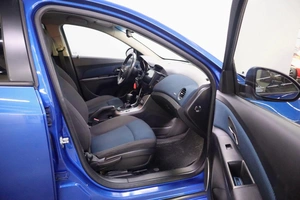 Седан Chevrolet Cruze 2011 года, 770000 рублей, Брянск