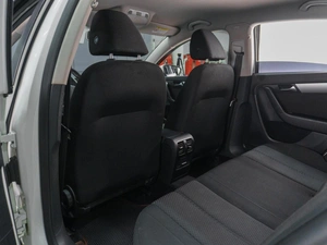 Седан Volkswagen Passat 2011 года, 1069000 рублей, Сургут
