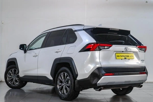 Внедорожник Toyota RAV4 2024 года, 3919000 рублей, Челябинск
