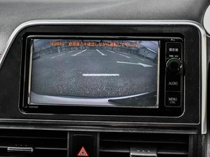 Минивэн Toyota Sienta 2015 года, 1319000 рублей, Кирилловка