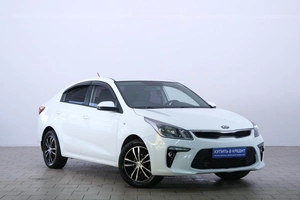 Седан Kia Rio 2019 года, 1379000 рублей, Омск