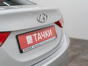 Седан Hyundai Avante 2011 года, 1050000 рублей, Красноярск