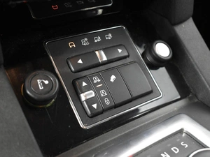 Внедорожник Land Rover Discovery 2014 года, 2296600 рублей, Казань