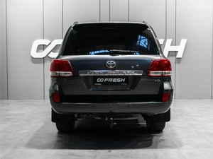 Внедорожник Toyota Land Cruiser 2010 года, 2699000 рублей, Тюмень