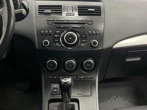 Седан Mazda 3 2013 года, 1148000 рублей, Красноярск