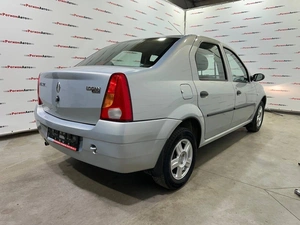 Седан Renault Logan 2009 года, 435000 рублей, Красноярск