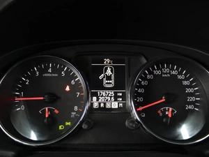 Внедорожник Nissan Qashqai 2012 года, 1140000 рублей, Омск