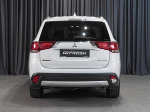 Внедорожник Mitsubishi Outlander 2017 года, 2385000 рублей, Волгоград
