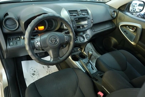 Внедорожник Toyota RAV4 2009 года, 1359000 рублей, Омск