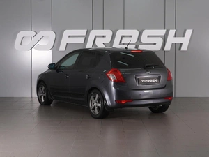 Хетчбэк Kia Ceed 2011 года, 963000 рублей, Красный Пахарь