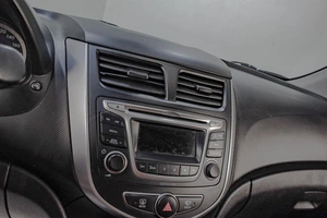 Седан Hyundai Solaris 2014 года, 899000 рублей, Челябинск