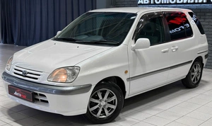Минивэн Toyota Raum 1999 года, 360000 рублей, Красноярск