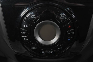 Хетчбэк Nissan Note 2014 года, 799000 рублей, Кемерово