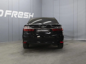Седан Toyota Camry 2015 года, 1730000 рублей, Омск