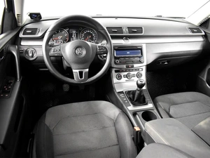 Седан Volkswagen Passat 2012 года, 1128900 рублей, Казань