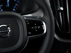 Внедорожник Volvo XC60 2018 года, 3423444 рублей, Москва