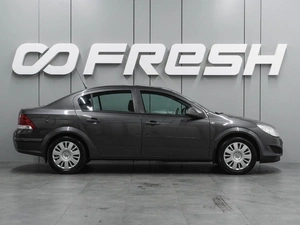 Седан Opel Astra 2011 года, 1155000 рублей, Воронеж