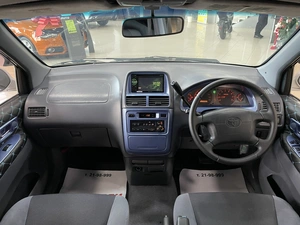 Минивэн Toyota Ipsum 2000 года, 597000 рублей, Солонцы