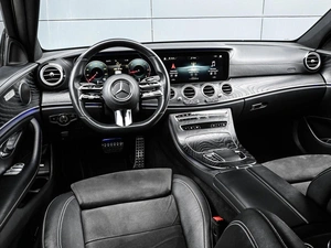 Седан Mercedes-benz E-класс 2020 года, 3849000 рублей, Кирилловка