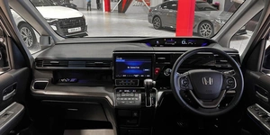 Минивэн Honda Stepwgn Spada 2021 года, 2557000 рублей, Красноярск