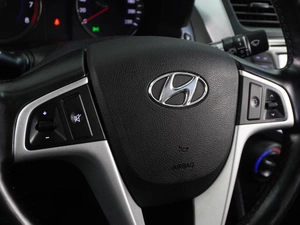 Седан Hyundai Solaris 2015 года, 1081000 рублей, Воронеж