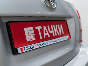Хетчбэк Toyota Ist 2010 года, 960000 рублей, Красноярск
