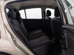 Хетчбэк Renault Sandero 2010 года, 675000 рублей, Красноярск