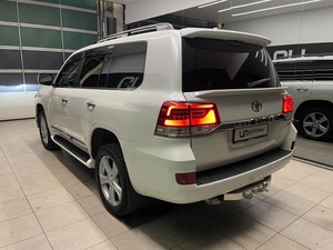 Внедорожник Toyota Land Cruiser 2016 года, 4890000 рублей, Красноярск
