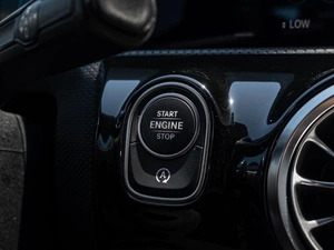 Седан Mercedes-benz A-класс 2019 года, 2625000 рублей, Краснодар