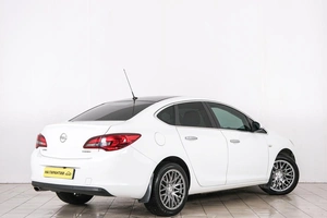 Седан Opel Astra 2014 года, 999000 рублей, Красноярск