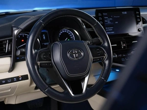 Седан Toyota Camry 2021 года, 3400046 рублей, Москва