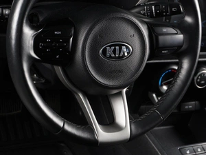 Хетчбэк Kia Rio X 2021 года, 1569000 рублей, Красный Пахарь