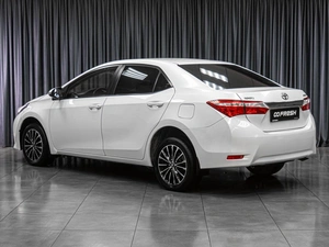 Седан Toyota Corolla 2015 года, 1339000 рублей, Тюмень