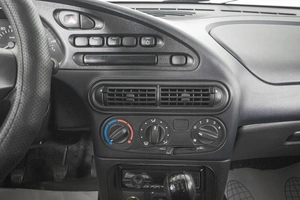 Внедорожник Chevrolet Niva 2013 года, 699000 рублей, Кемерово