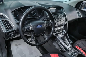 Хетчбэк Ford Focus 2013 года, 809000 рублей, Челябинск