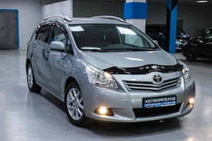 Минивэн Toyota Verso 2010 года, 1008000 рублей, Солонцы