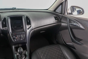 Хетчбэк Opel Astra 2013 года, 789000 рублей, Пермь