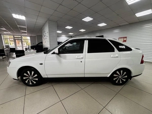 Хетчбэк ВАЗ (LADA) Priora 2014 года, 425000 рублей, Ачинск