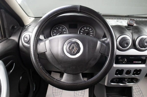 Седан Renault Logan 2013 года, 409000 рублей, Оренбург