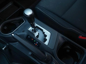 Внедорожник Toyota RAV4 2015 года, 2257077 рублей, Москва