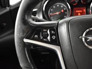 Хетчбэк Opel Astra 2013 года, 769900 рублей, Казань