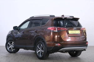 Внедорожник Toyota RAV4 2018 года, 2249000 рублей, Омск