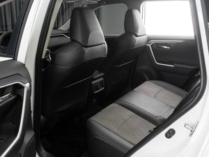 Внедорожник Toyota RAV4 2025 года, 4219000 рублей, Тюмень