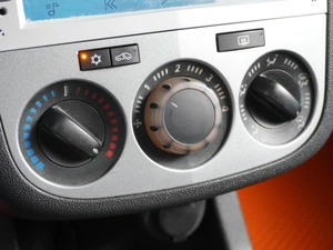 Хетчбэк Opel Corsa 2011 года, 579000 рублей, Воронеж