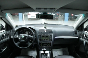 Универсал Skoda Octavia 2011 года, 898000 рублей, Солонцы