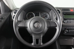Внедорожник Volkswagen Tiguan 2010 года, 1089000 рублей, Пермь