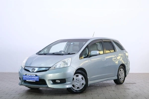 Универсал Honda Fit Shuttle 2012 года, 1019000 рублей, Омск