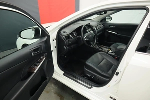 Седан Toyota Camry 2015 года, 2550000 рублей, Курск