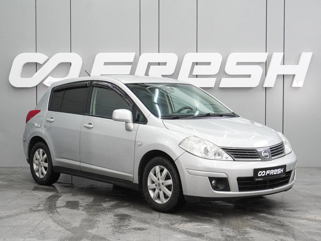 Хетчбэк Nissan Tiida 2008 года, 599000 рублей, Воронеж